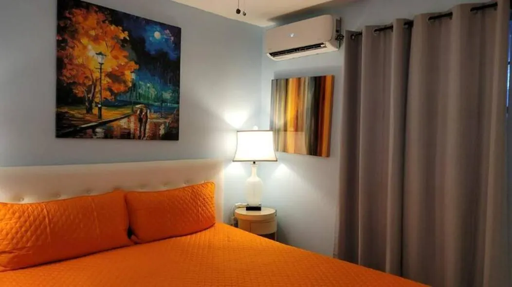 Remodeled & Very Cozy Sleeps 12 Near Casa Bacardi, Center Unit Catano Apartment